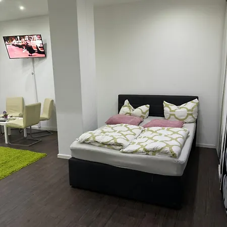 Luxurioese Mit Eigenem Garten * Aψβούργη