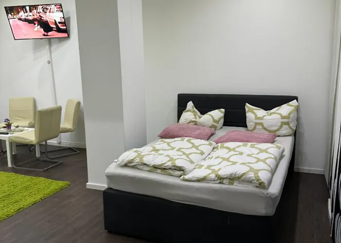 Luxurioese Mit Eigenem Garten * Aψβούργη