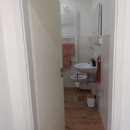 Luxurioese Mit Eigenem Garten Apartment