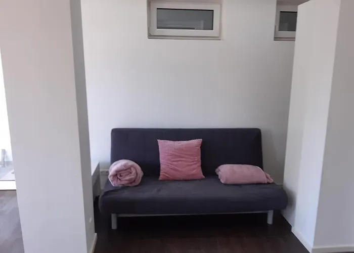 Apartman Luxurioese Mit Eigenem Garten Augsburg