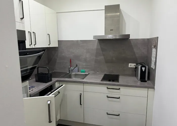 Luxurioese Mit Eigenem Garten